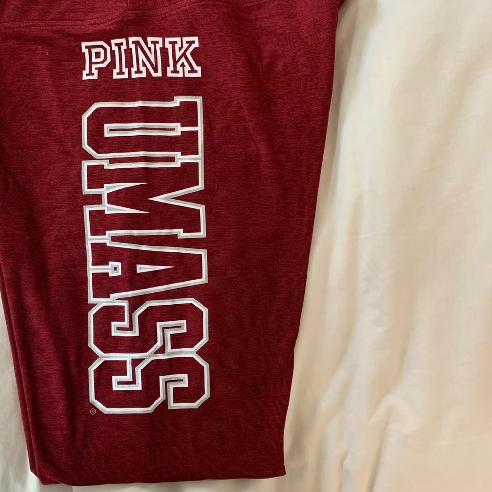 NWT VS Pink UMass Leggings